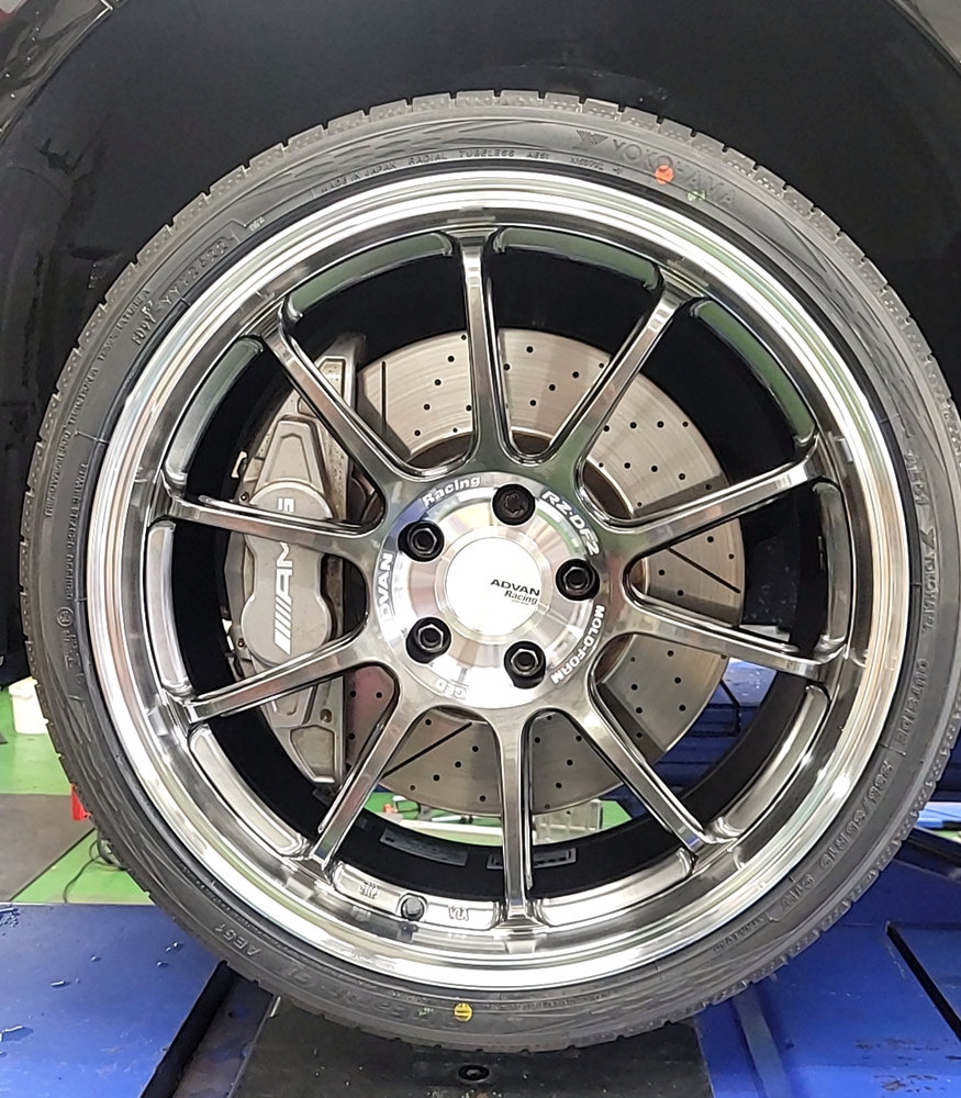 ADVAN Racing RZｰDF2 絶賛発売中！  