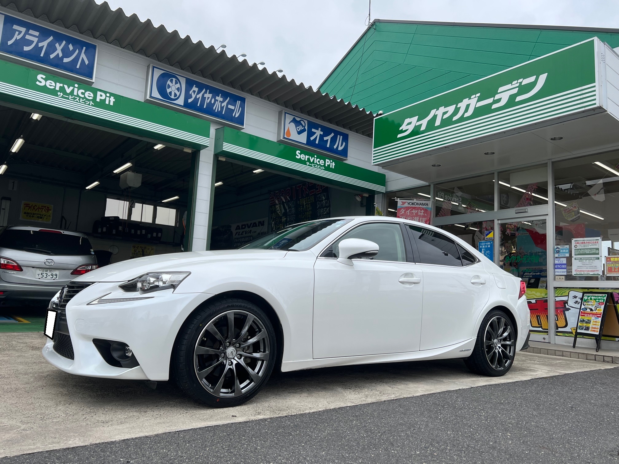 Lefinada MOTION 2　ｘ　ADVAN SPORT　V107
