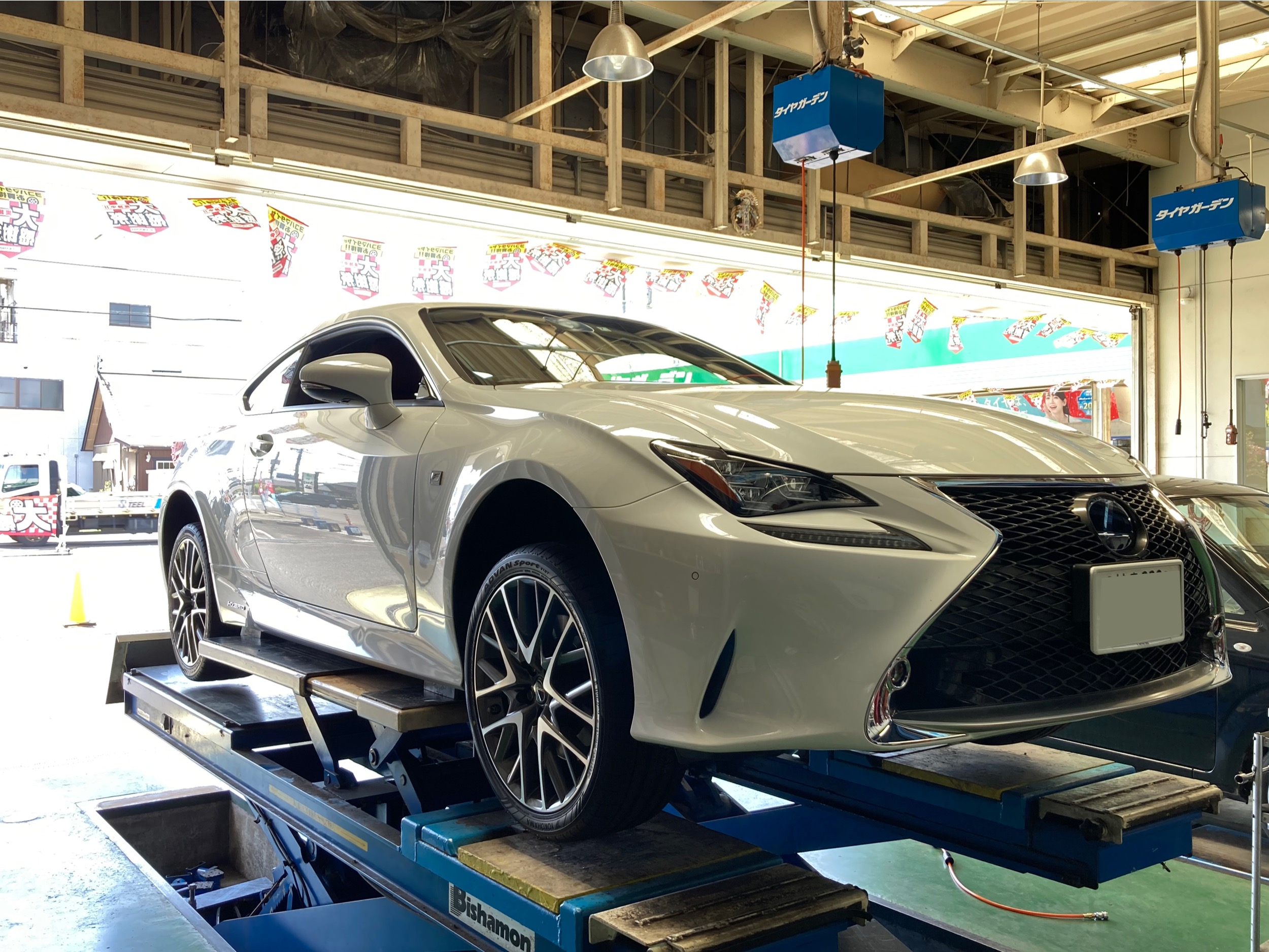 ADVAN Sport V107