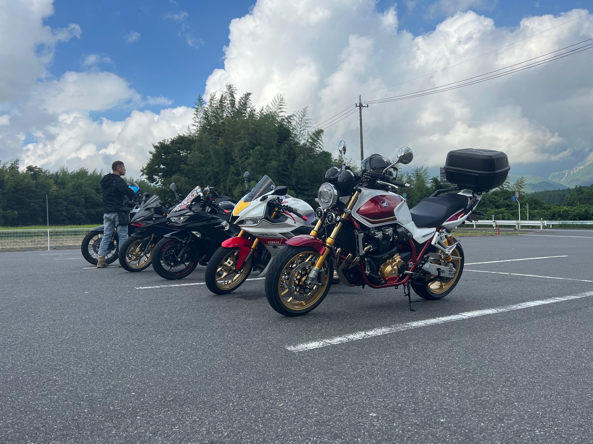 スタッフの休日！皆でツーリング！！