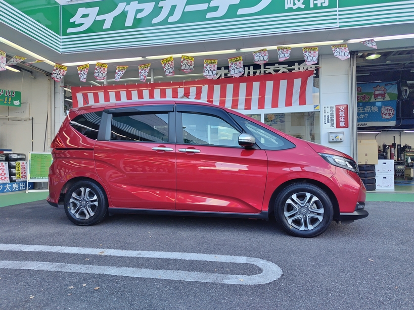 フリードにブルーアースGT