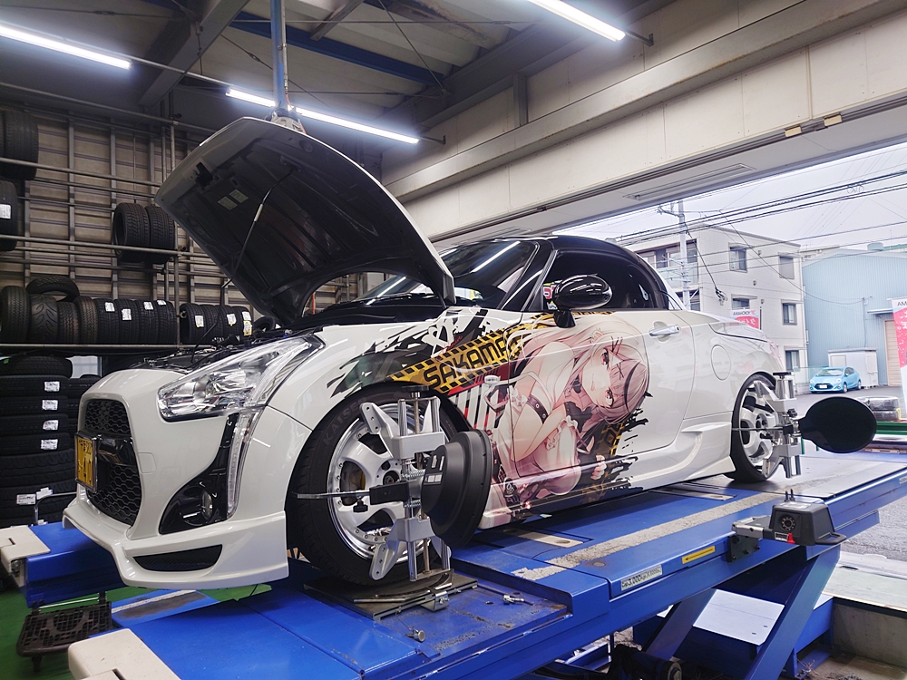 こんな車も作業してます！