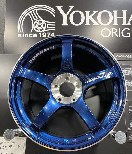  ADVANホイール展示中