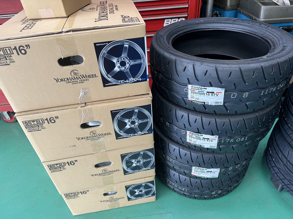 ADVAN　wheelポチポチ入荷デス