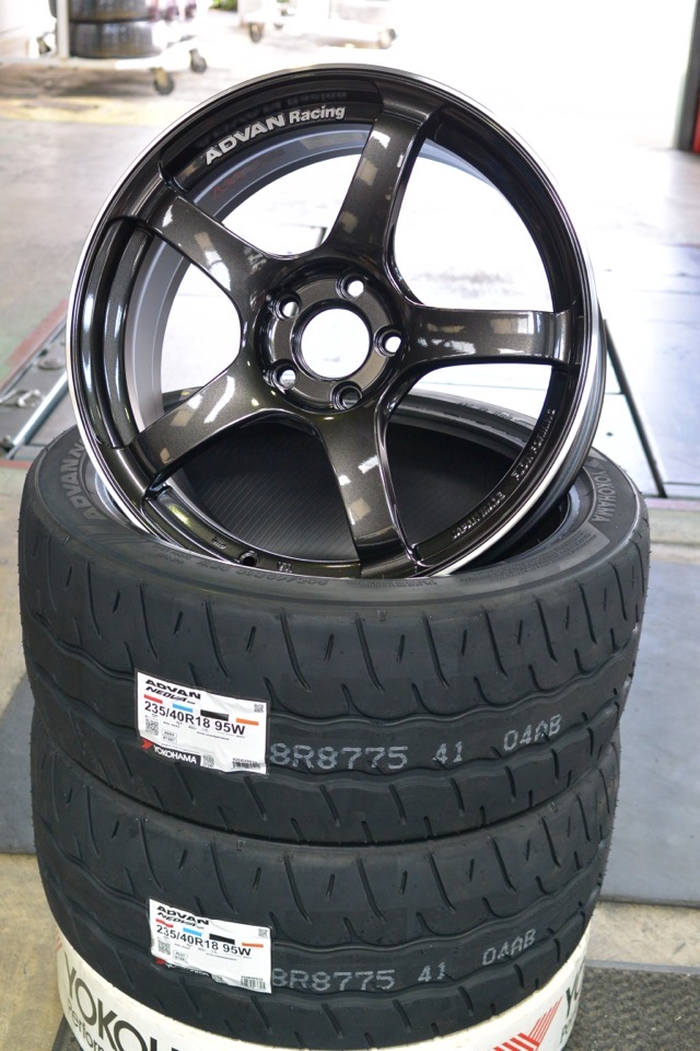 ADVAN Racing TC-4