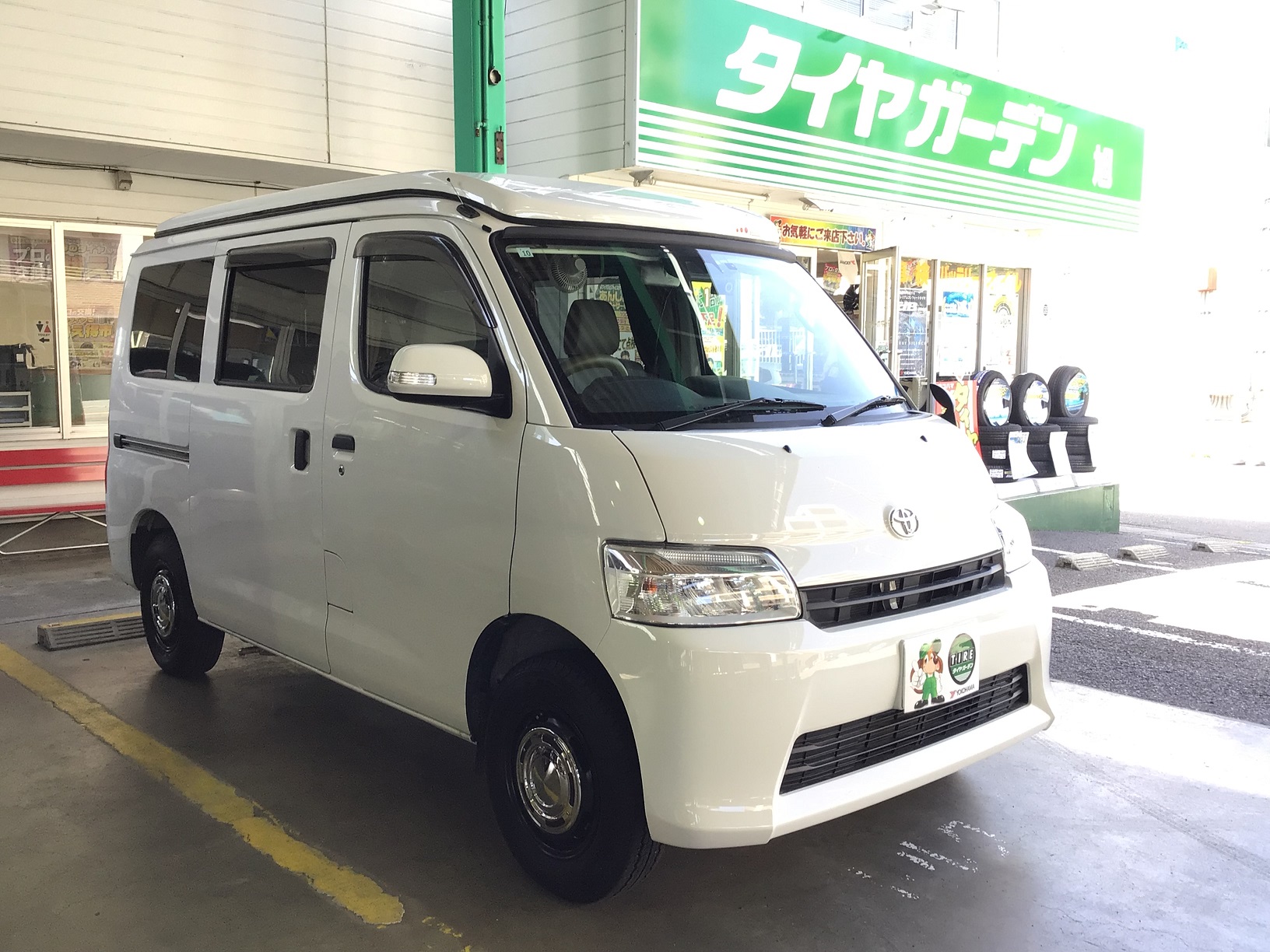 キャンピングカーもおしゃれに 変身！！
