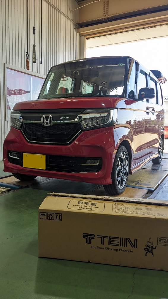 N-BOX（FJ3）にTEIN車高調取り付け