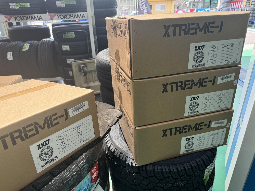 ゴリゴリのタイヤのホイールが入荷しました！