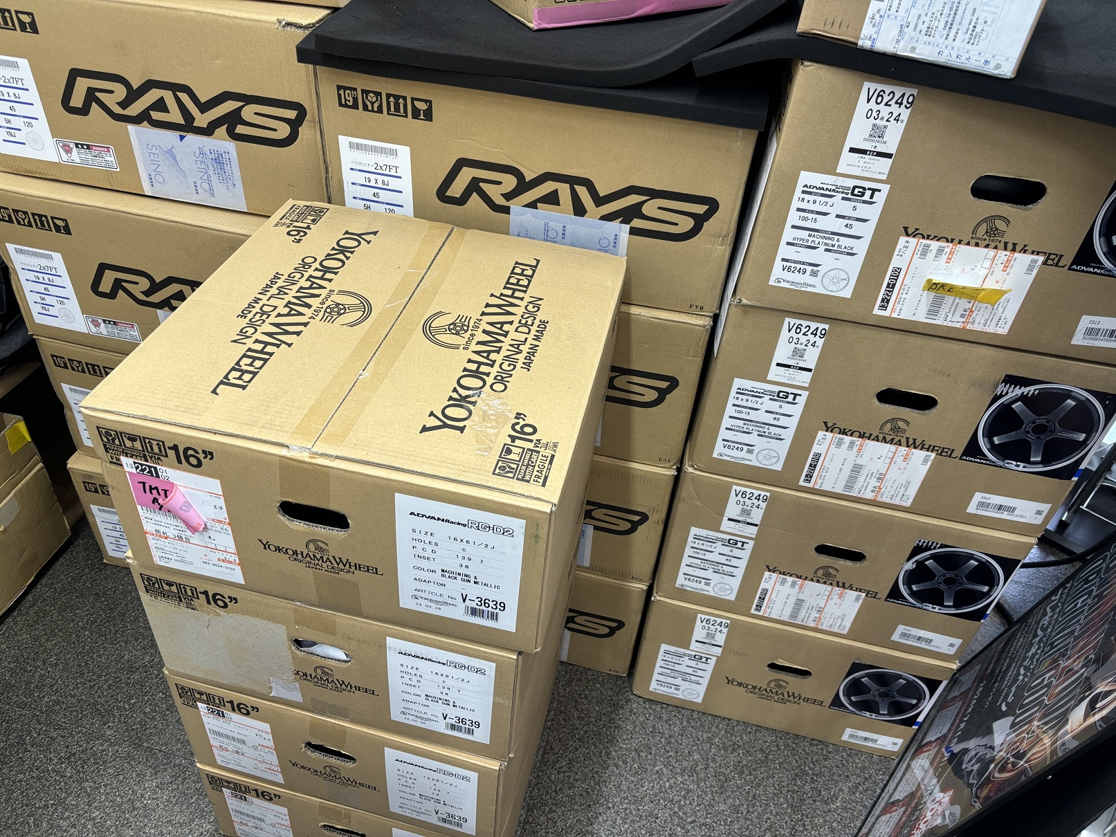 ヨコハマホイール売れてますっ！！