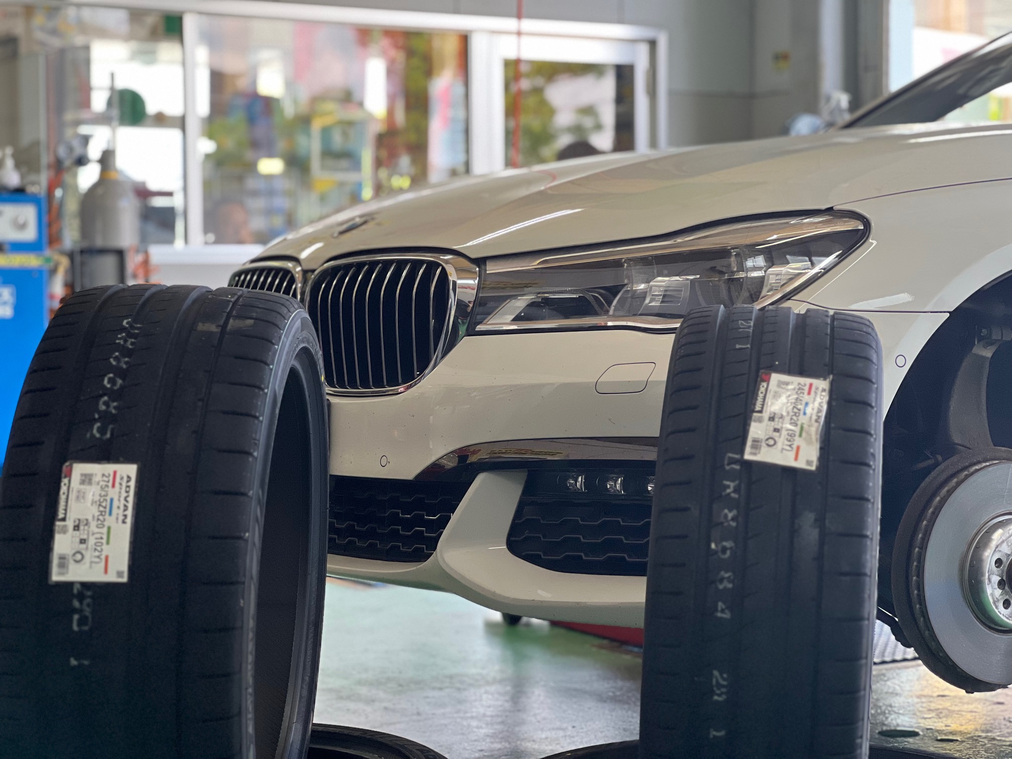 BMW   x ADVAN Sport 