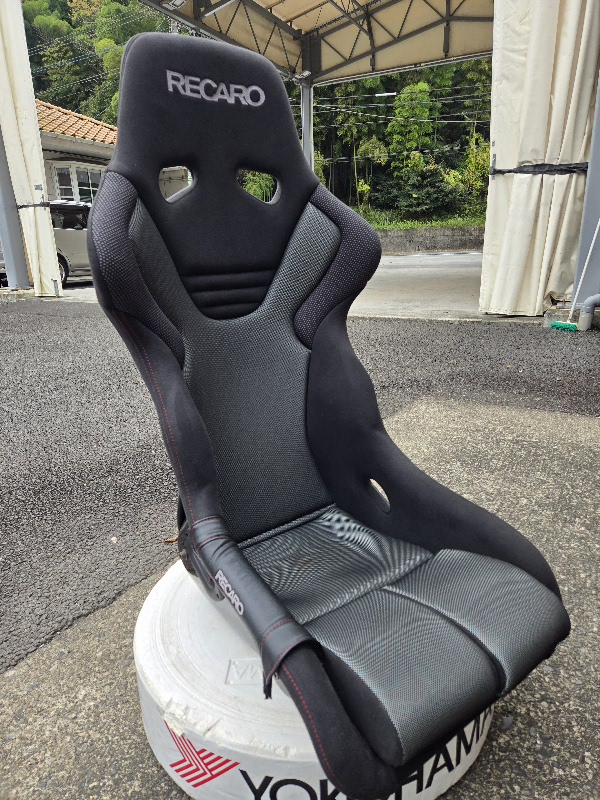 RECARO
