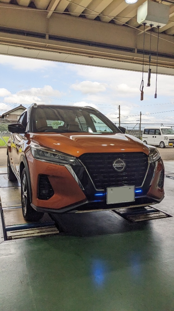 キックスにデイライト取り付け