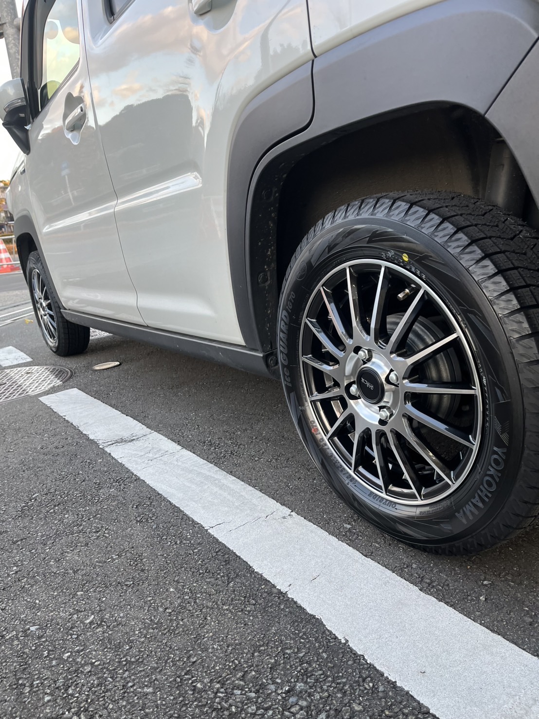 軽自動車にもスタッドレスタイヤを～⛄