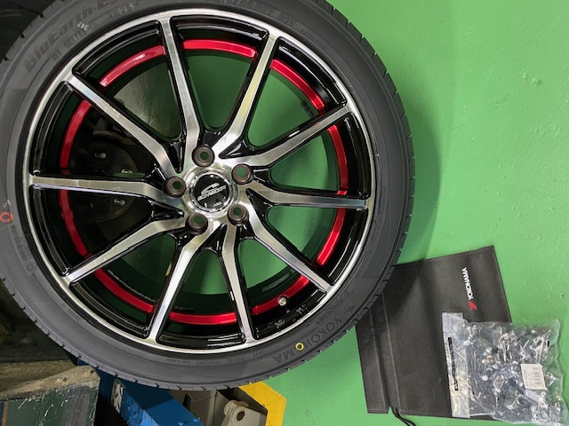 MID ホイール RX810 ！！　プリウス