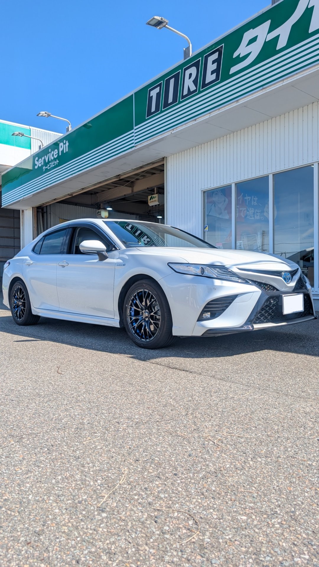 カムリにウェッズスポーツSA-20R