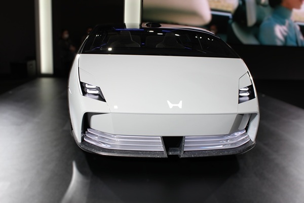 大阪モーターショー2025