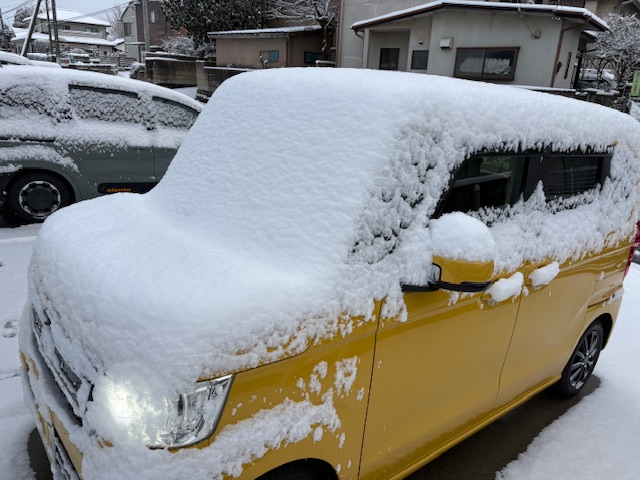 前橋も雪が降りました！！