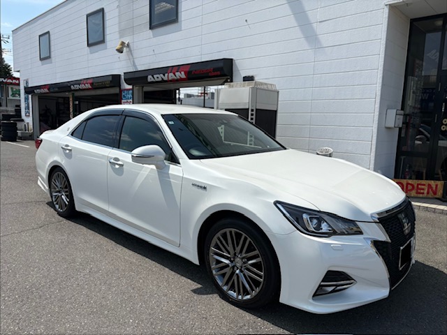 クラウンにADVAN dB V553取付！