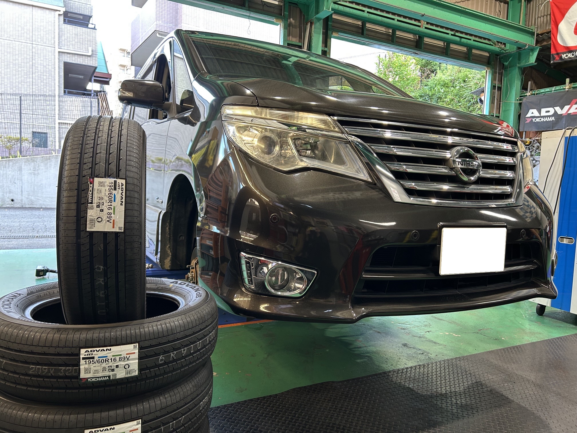 ADVANデシベルＶ553