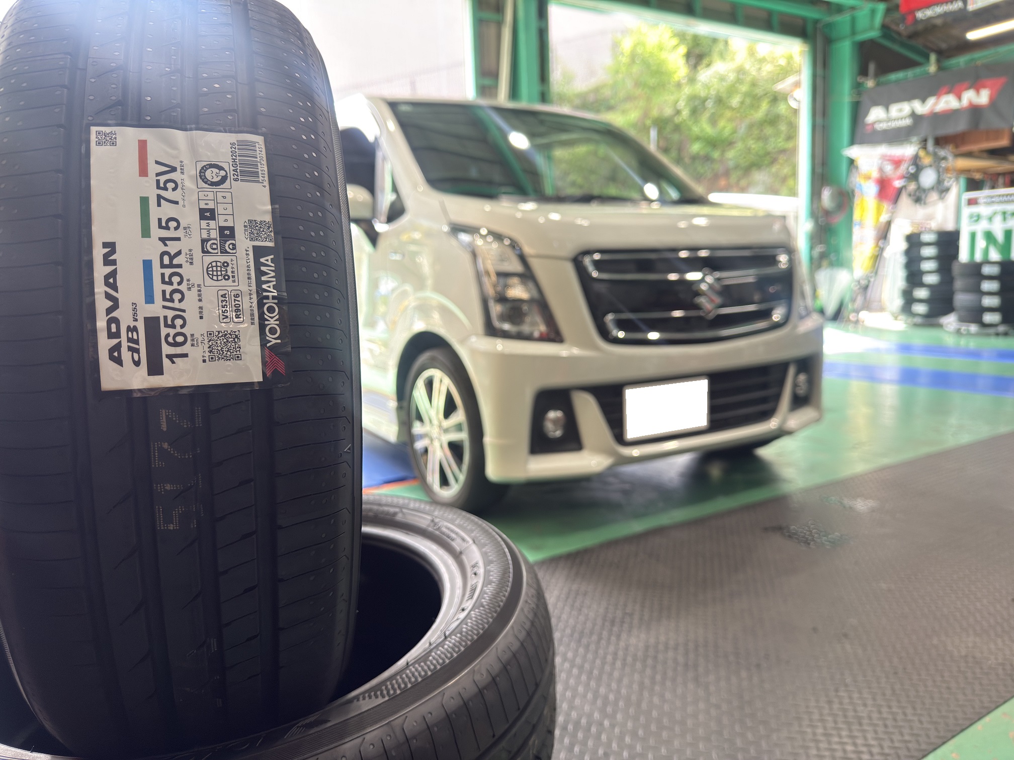 ADVANデシベルＶ553