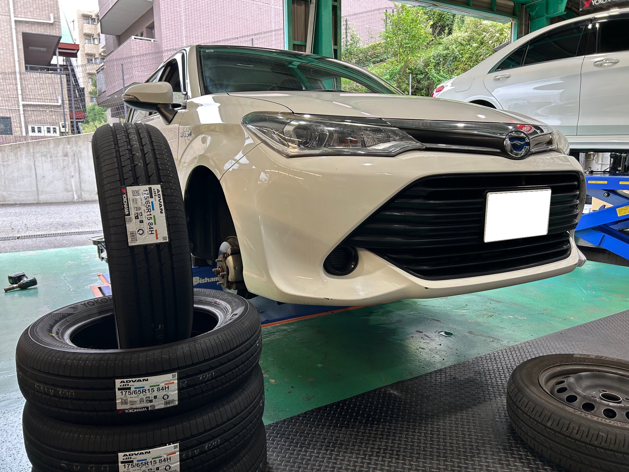 ADVANデシベルＶ553
