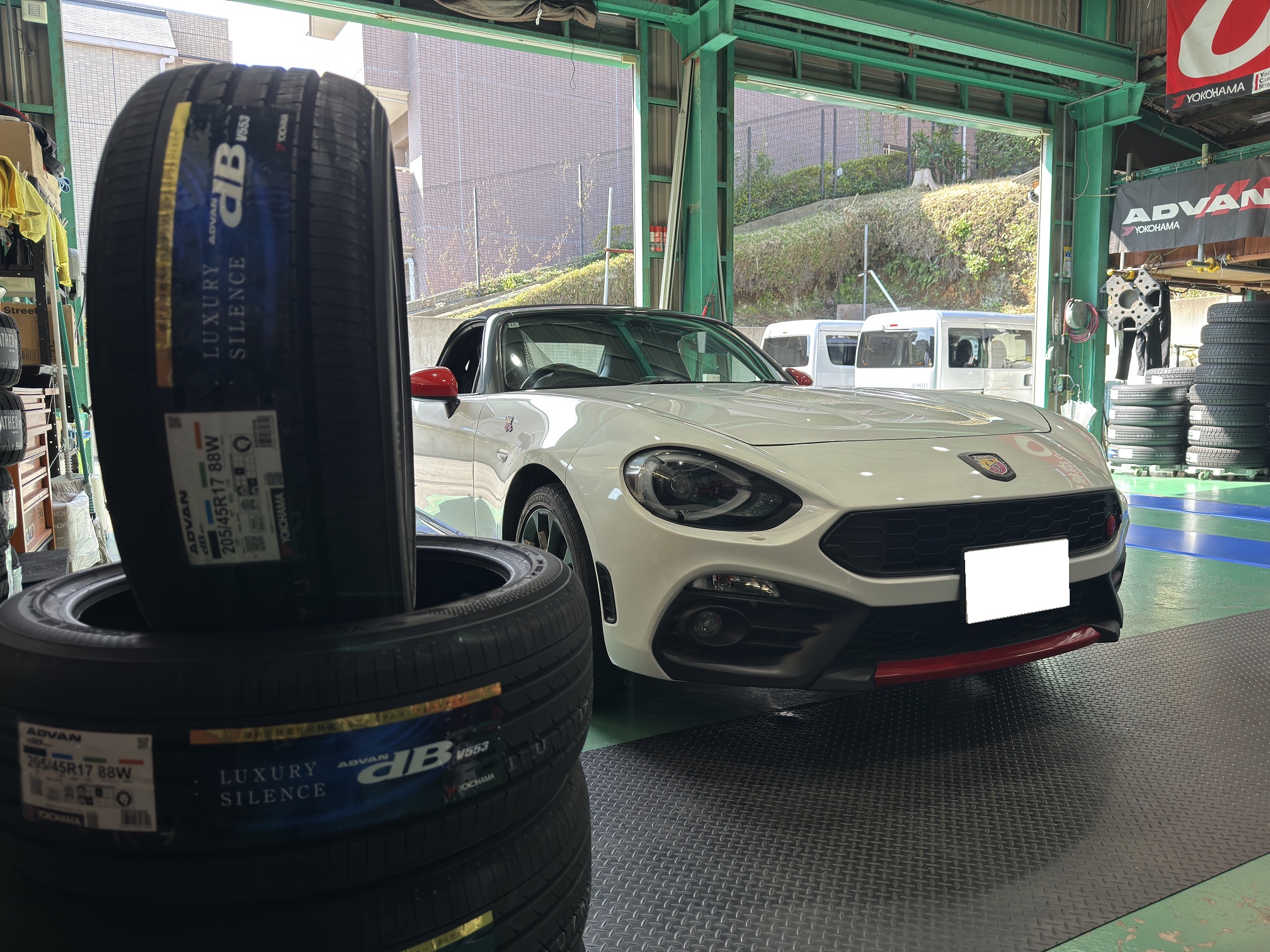 ADVANデシベルＶ553