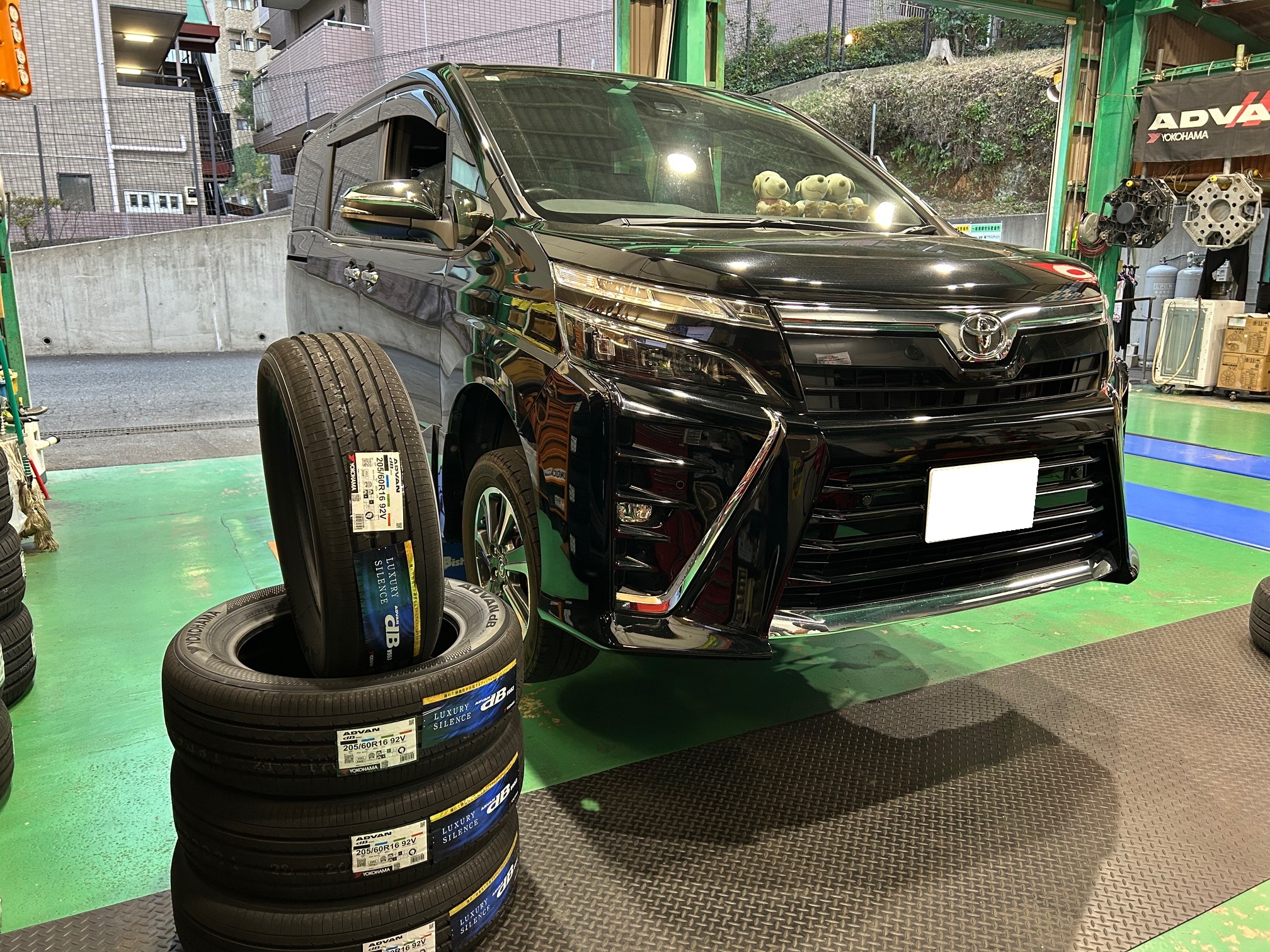 ADVANデシベルＶ553