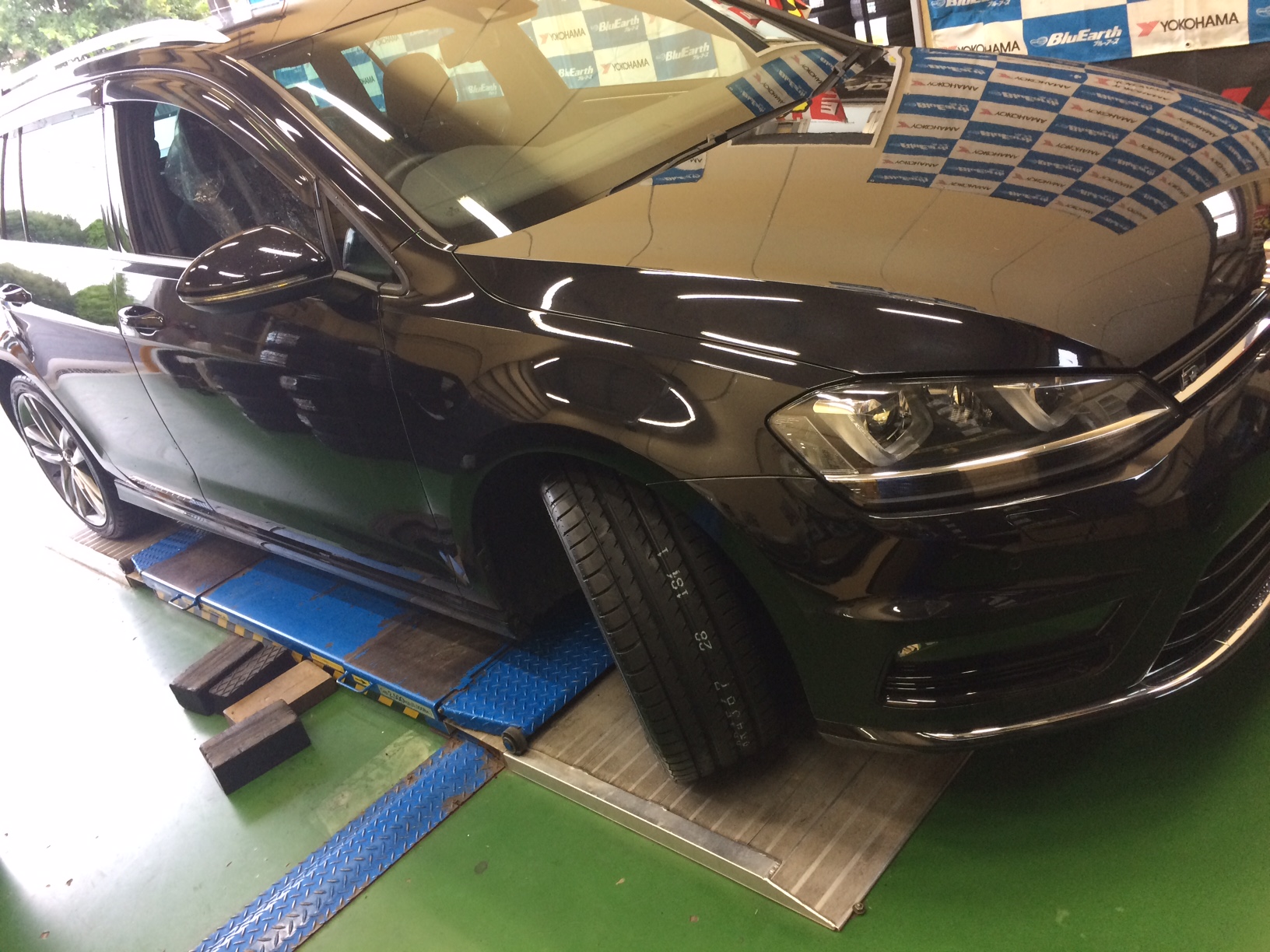 ADVAN Sport V105&times;VWゴルフヴァリアント