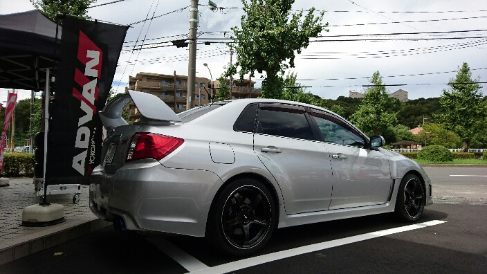 ADVAN Racing TC-4 装着です。
