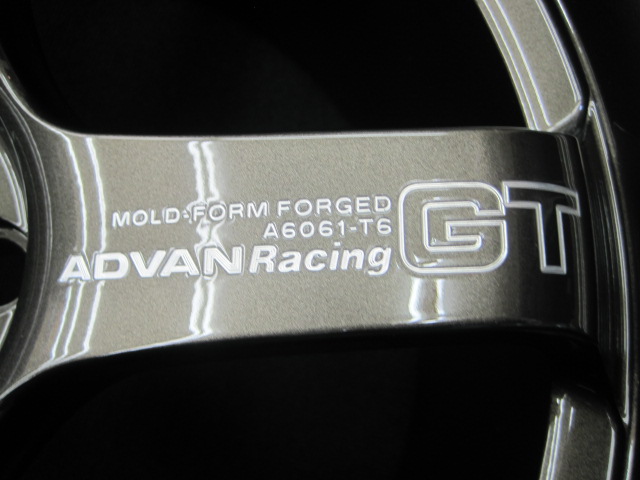 ADVAN Racing GT -Premium Version-