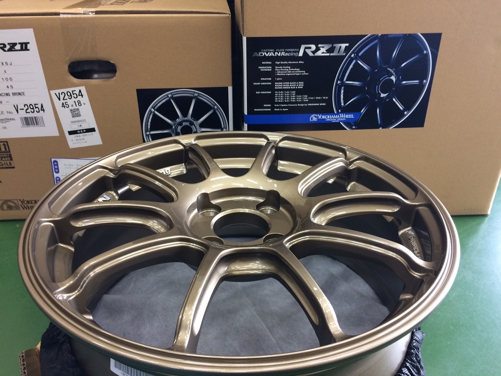 ADVAN Racing RZⅡ入荷！