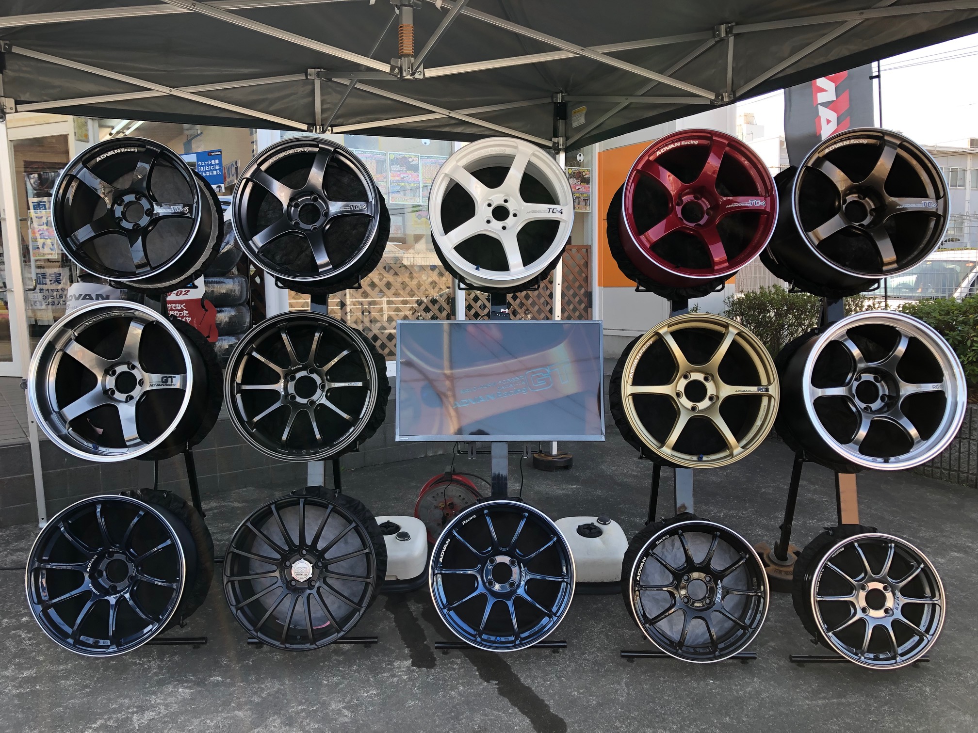 YOKOHAMA　WHEEL展示即売会本日開催中