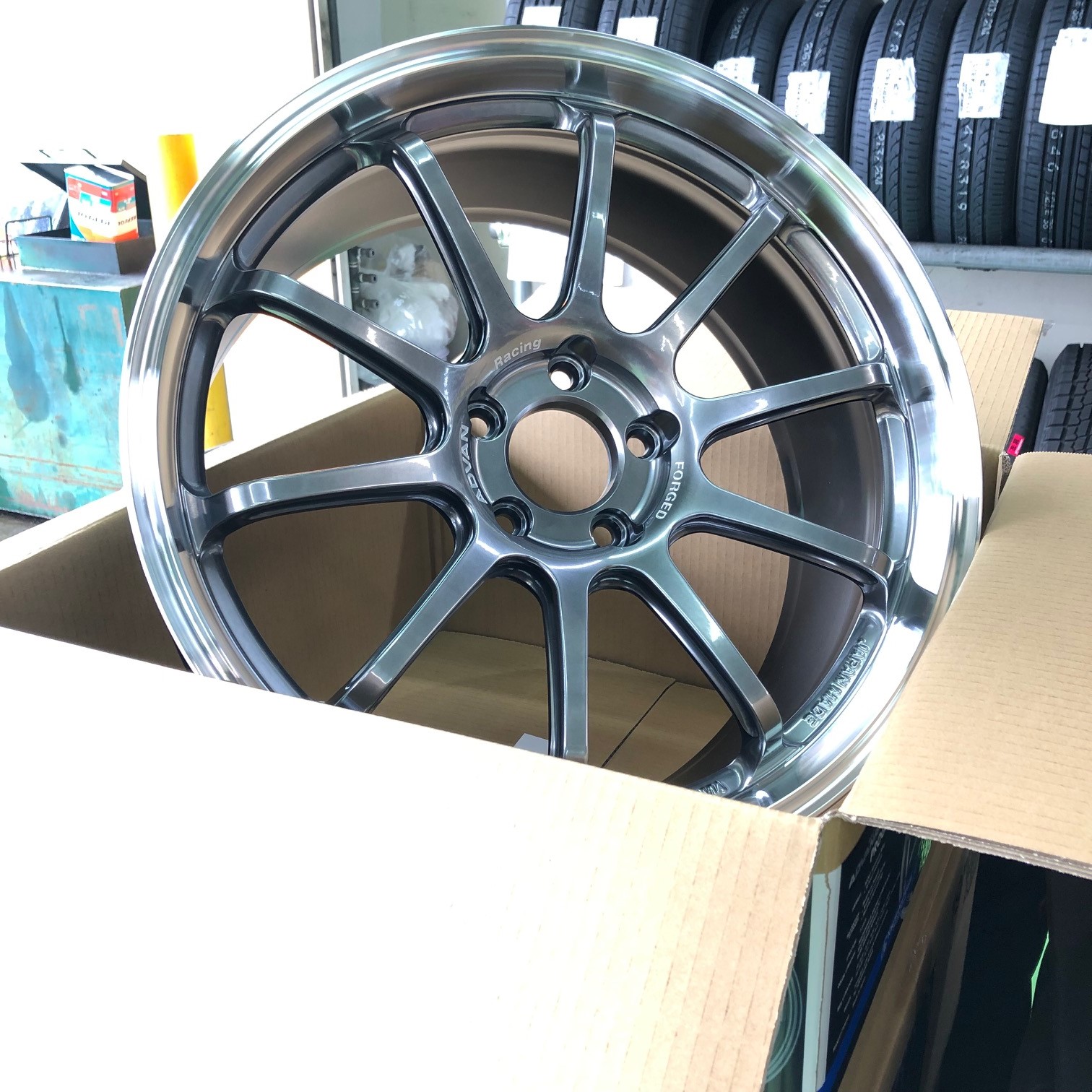 ADVAN RS-DF PROGRESSIVE
