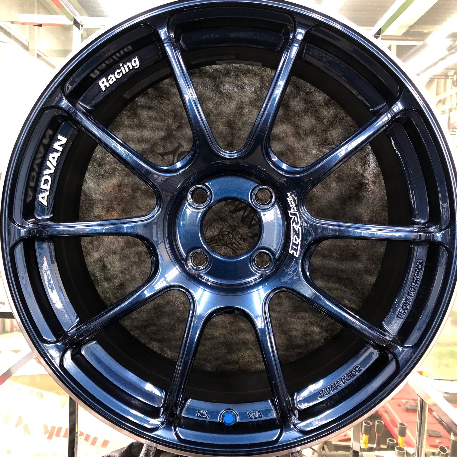 ADVAN　RZⅡ
