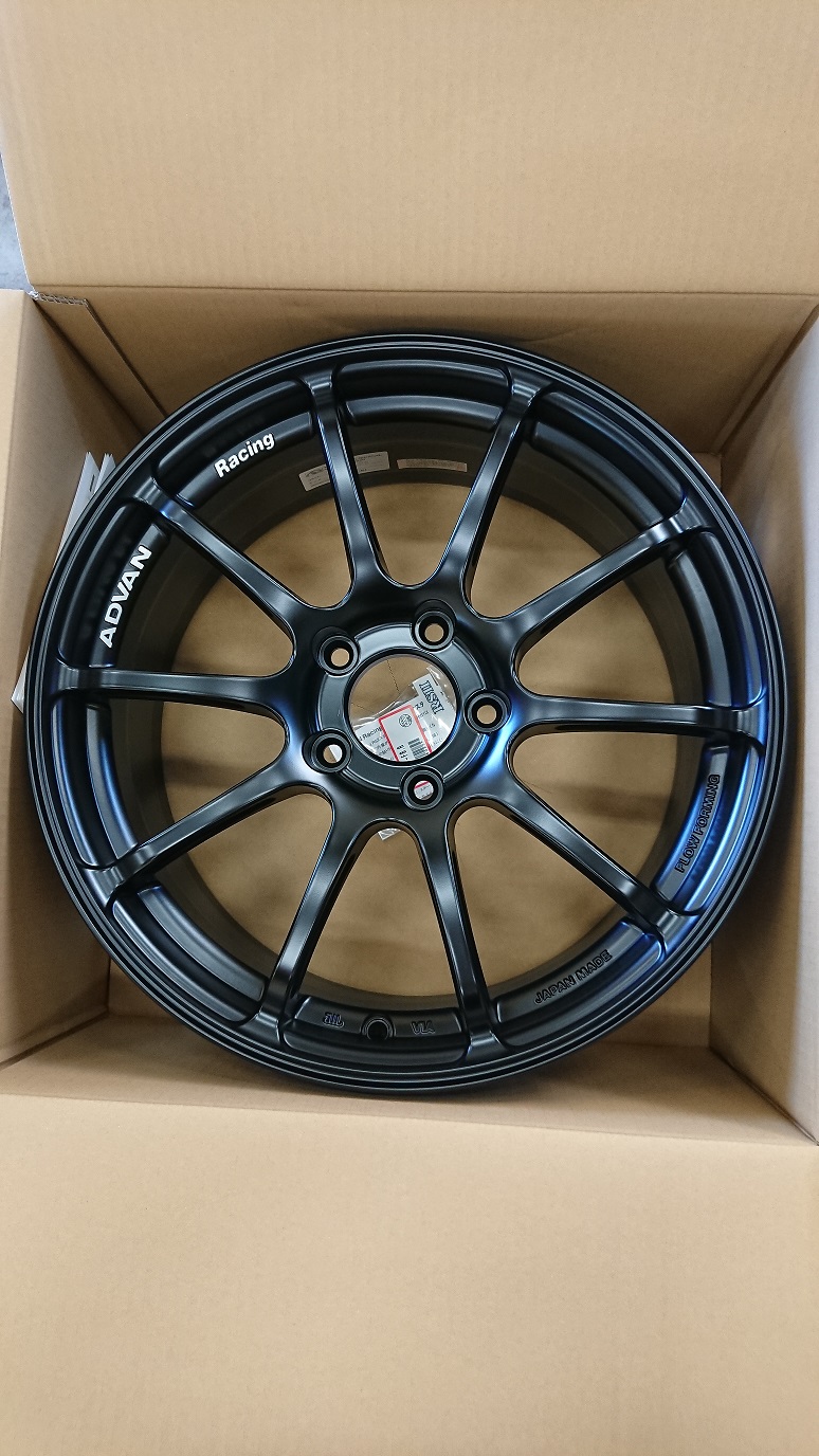 ADVAN Racing RSⅡ入荷！