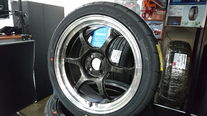 ADVAN Racing RG-D2 MBG色 準備完了