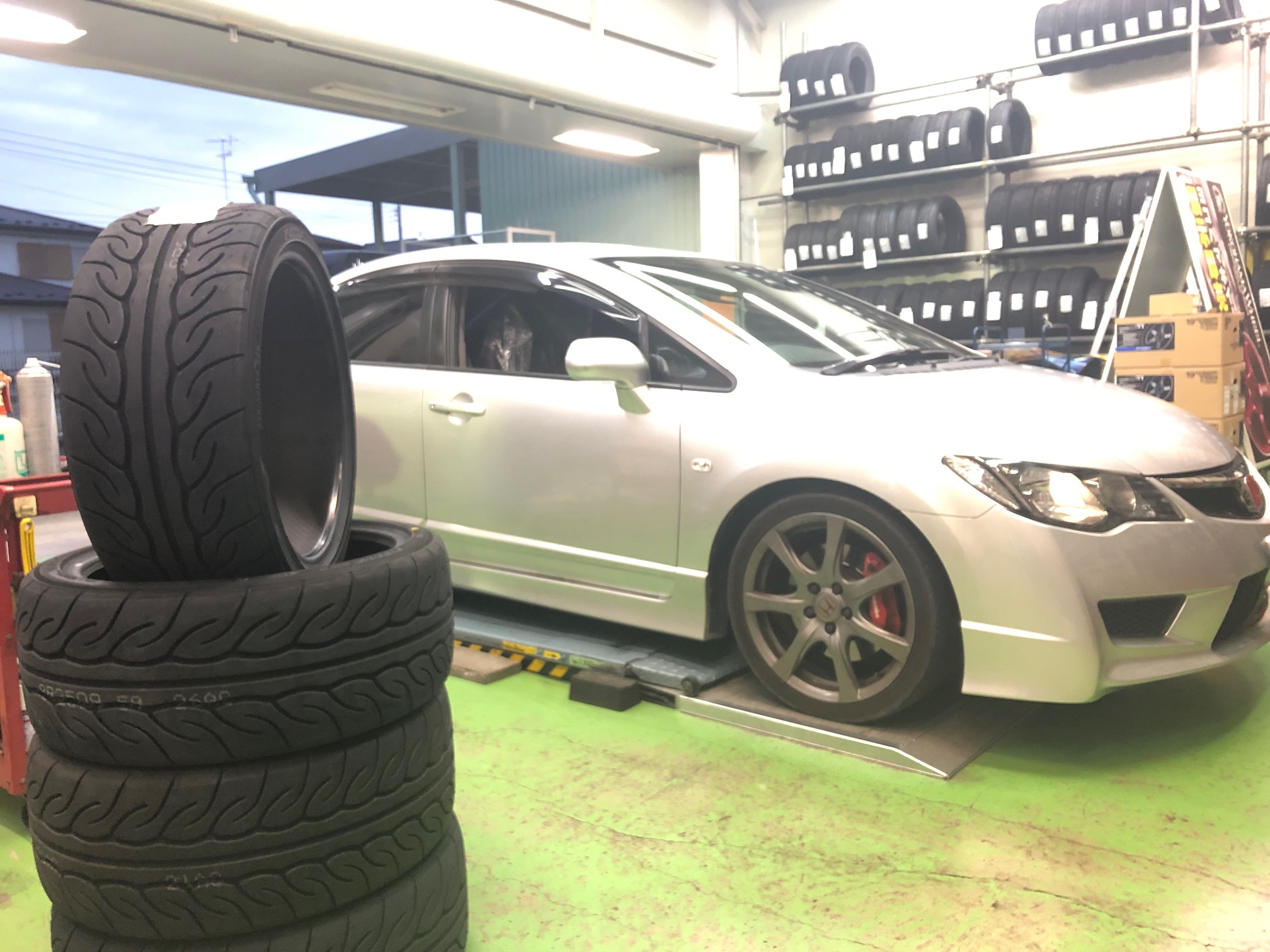 シビックR　ADVAN　NEOVA