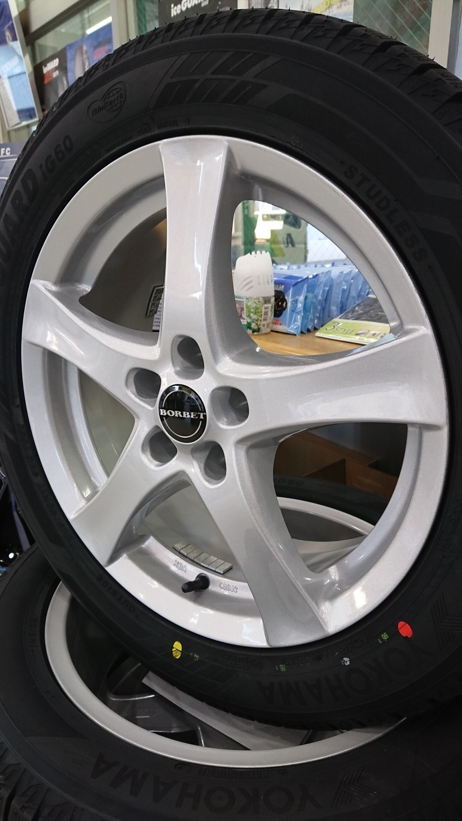 輸入車にお乗りのみなさーん！
