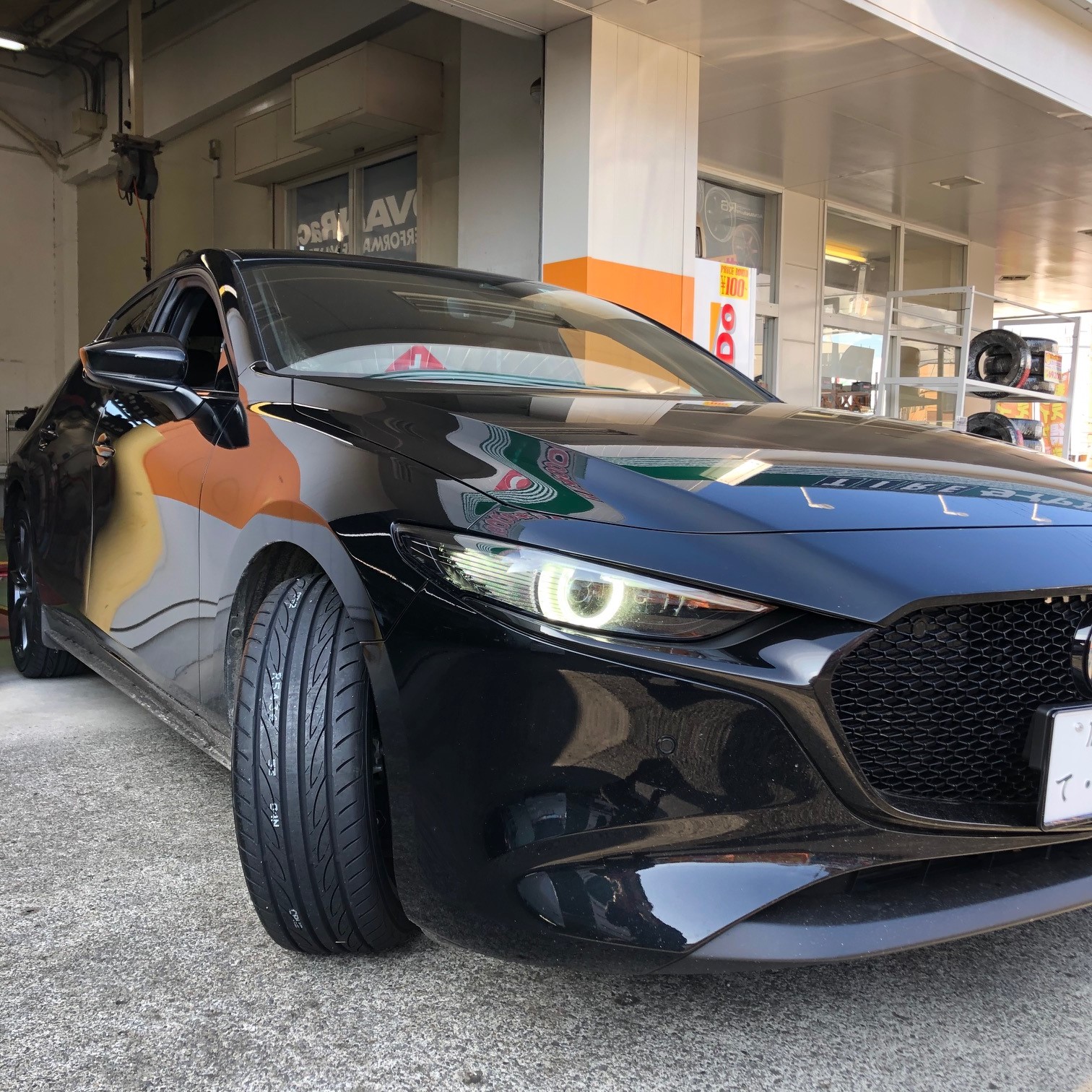 MAZDA3　ADVAN　FLEVA