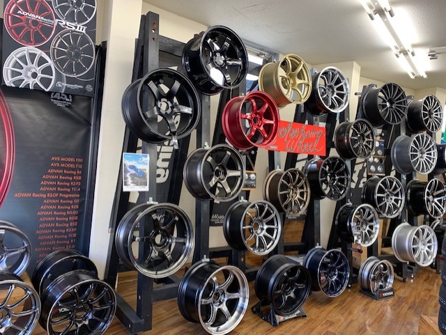 ADVAN Racing ホイールいかがでしょうか！！