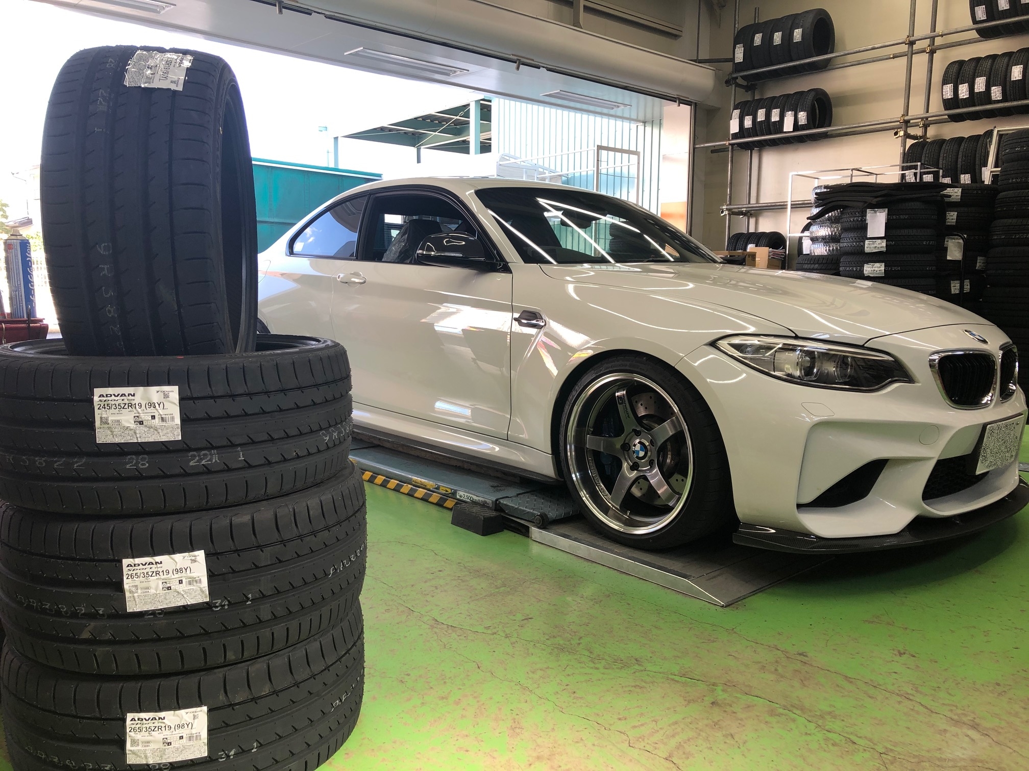 BMW　M2　アドバンスポーツ