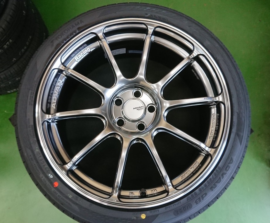 ADVAN Racing RSⅢ入荷！！