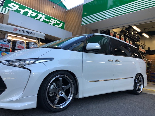 ADVAN Racing GT BEYOND