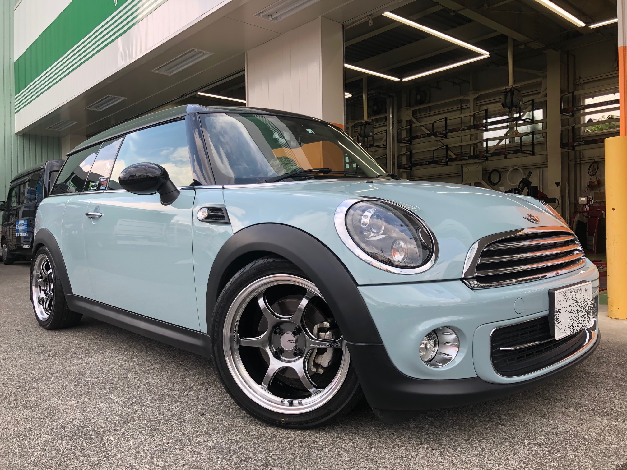 ミニ　クラブマン　ADVAN　RG-D2