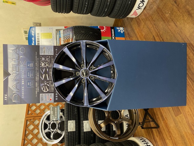 愛車のホイールをオシャレにしませんか？？？