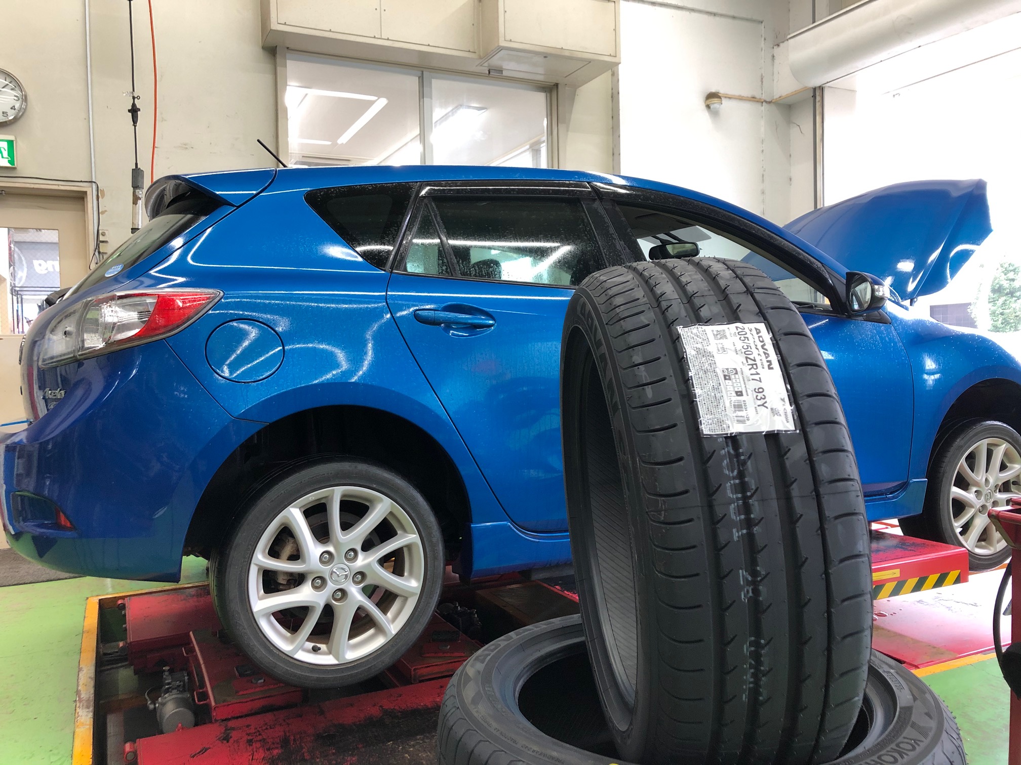 雨にも強いADVAN　Sport