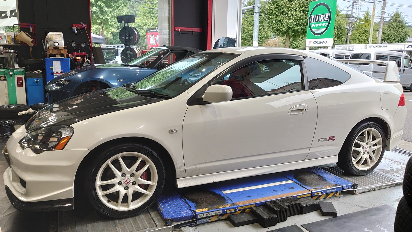 【HOBBYﾀｲﾔ】ADVAN NEOVA AD08R  インテグラ typeR に装着です