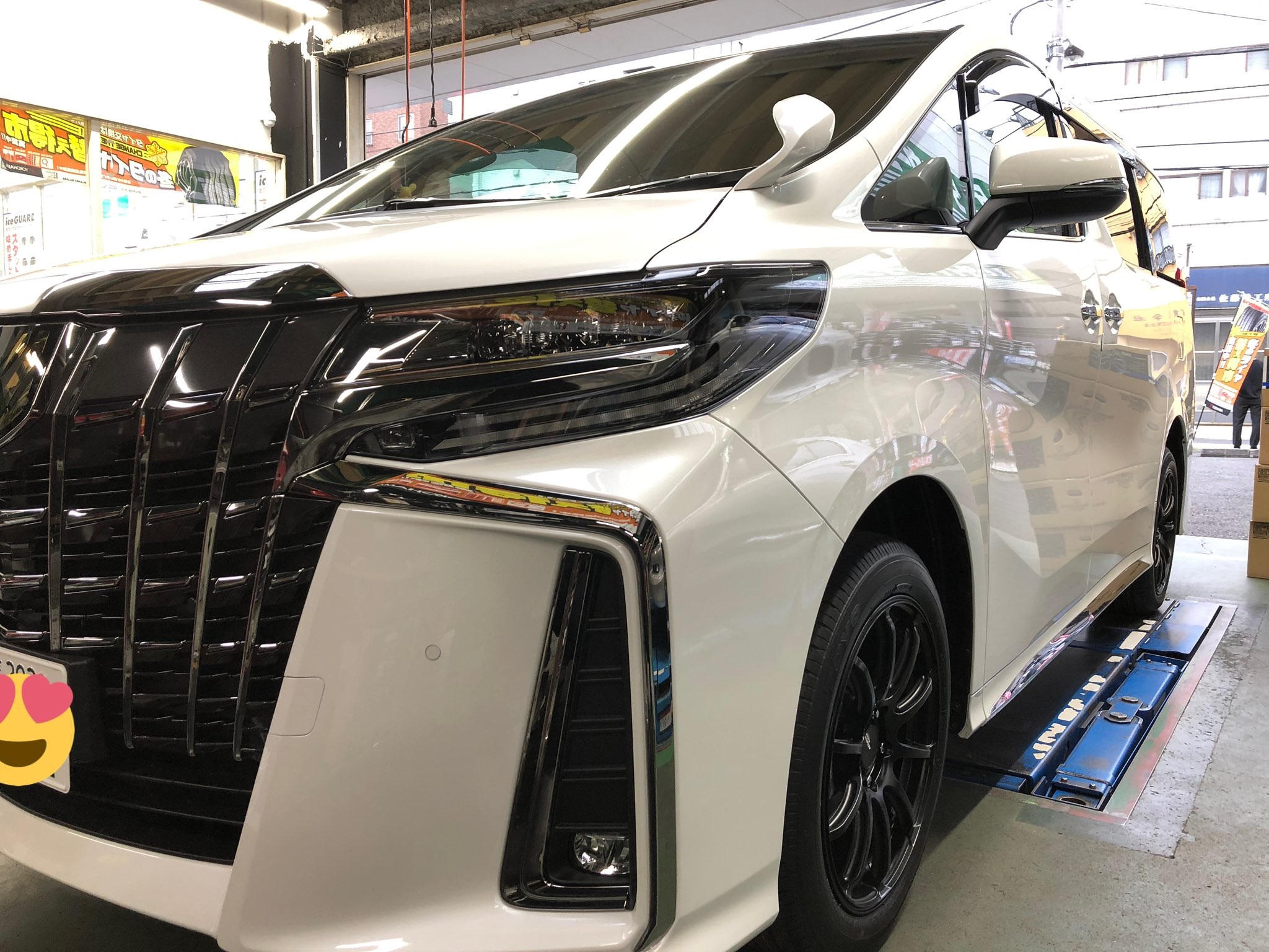 新車アルファードにアドバンＲＳⅡ