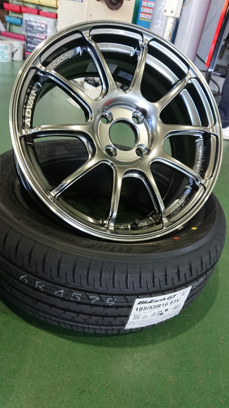ADVAN Racing RZⅡ &times; BluEarth-GT