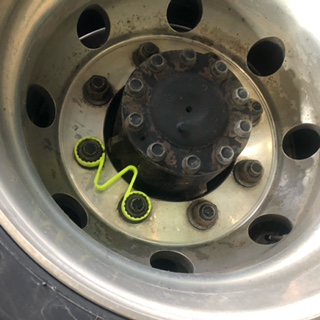 ストップ！！車輪脱落事故！
